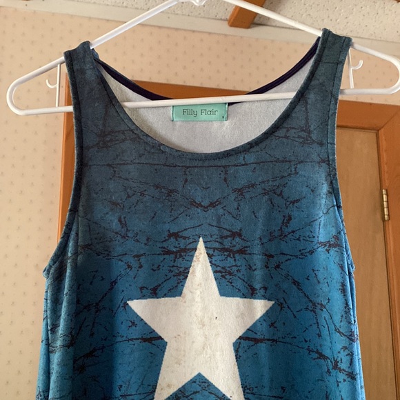 Small dress - Picture 2 of 3